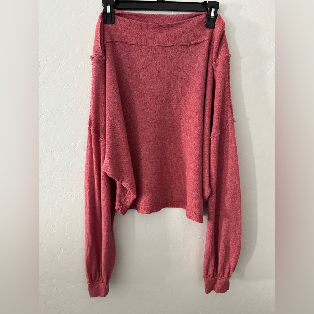 We The Free Free People Pink Raw Hem Knit Pullover Top Small Slouchy Lightweight